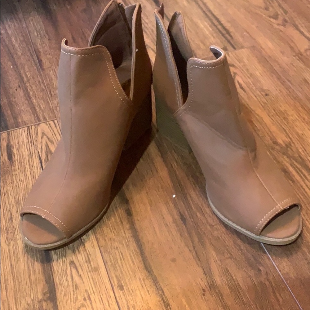 Open toe booties - Picture 4 of 4